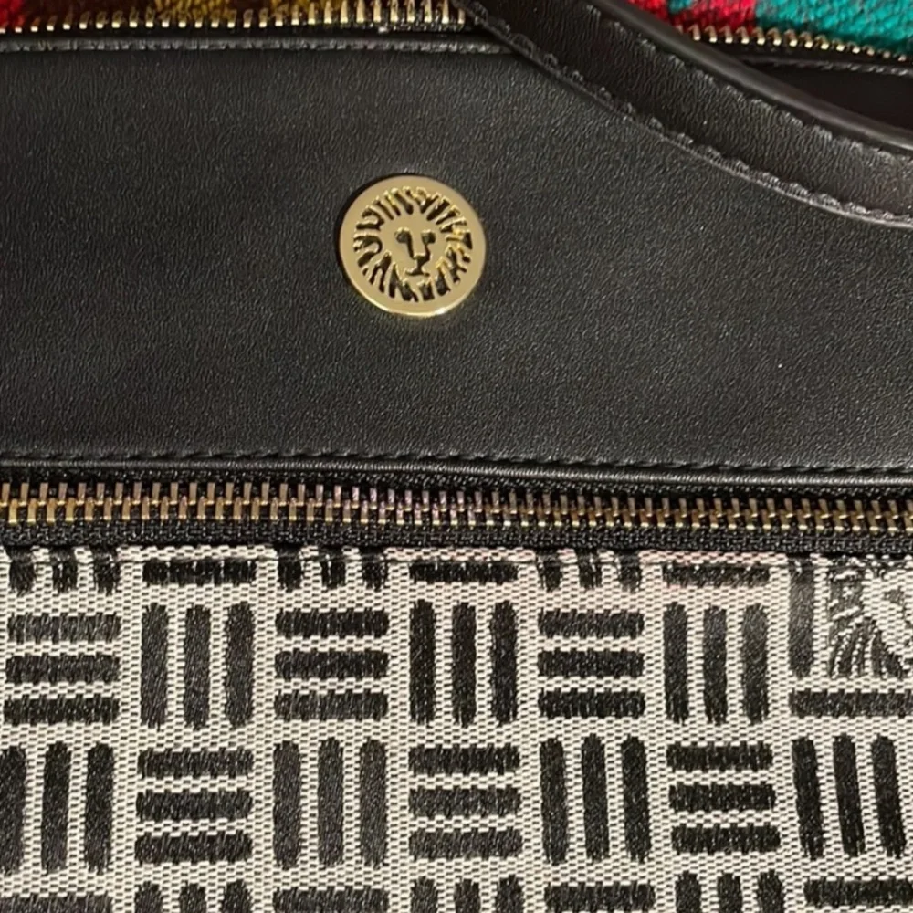 Ann Klein adjustable crossbody bag - Picture 2 of 5